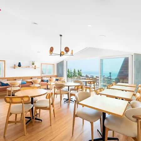 Alluz - Boutique By The Sea * نازاريه